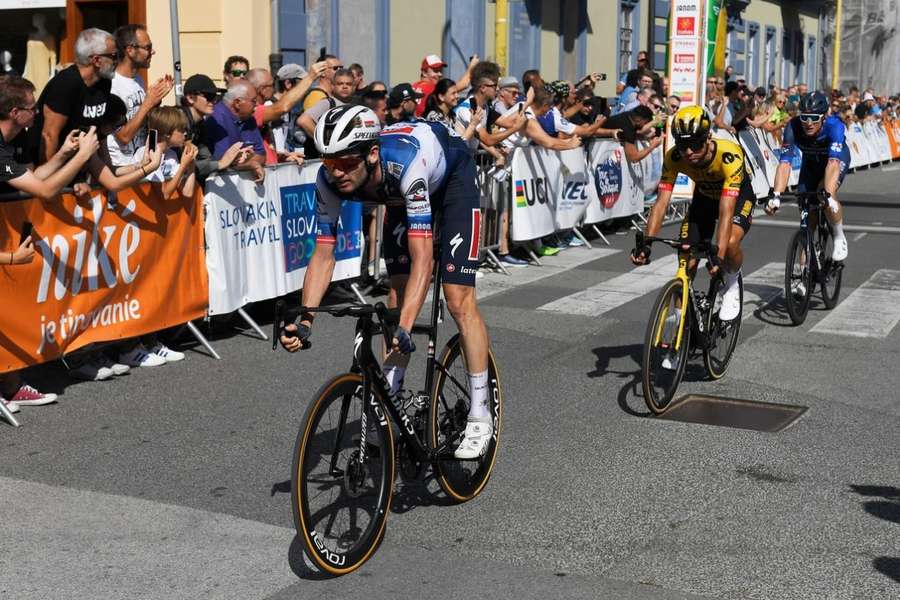 Kasper Asgreen fuldender vild Quick-Step-dominans med etapesejr