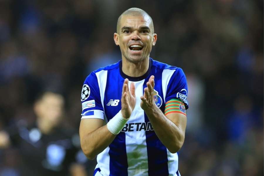 Pepe is the oldest CL goalscorer of all time.
