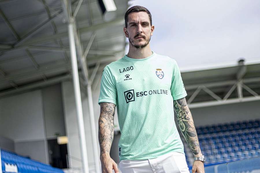 João Costa cumpre segunda época no Feirense