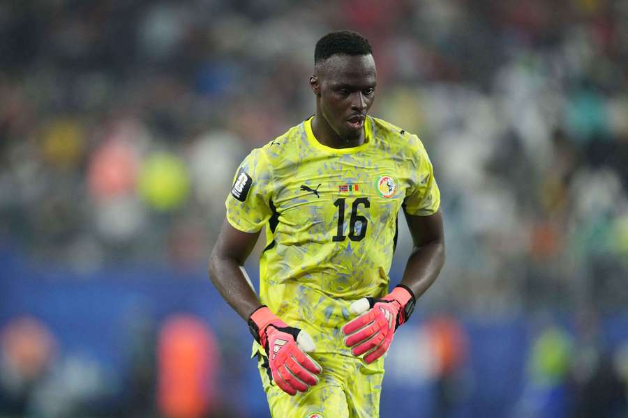 Edouard Mendy in action for Senegal
