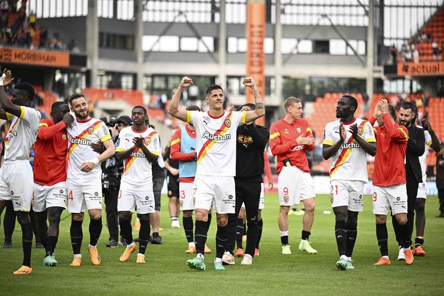 Lens need a win this weekend to confirm their place in the Champions League