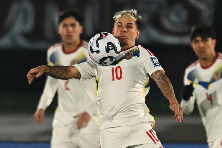 Soteldo vai desfalcar Fluminense na fase de grupos do Mundial