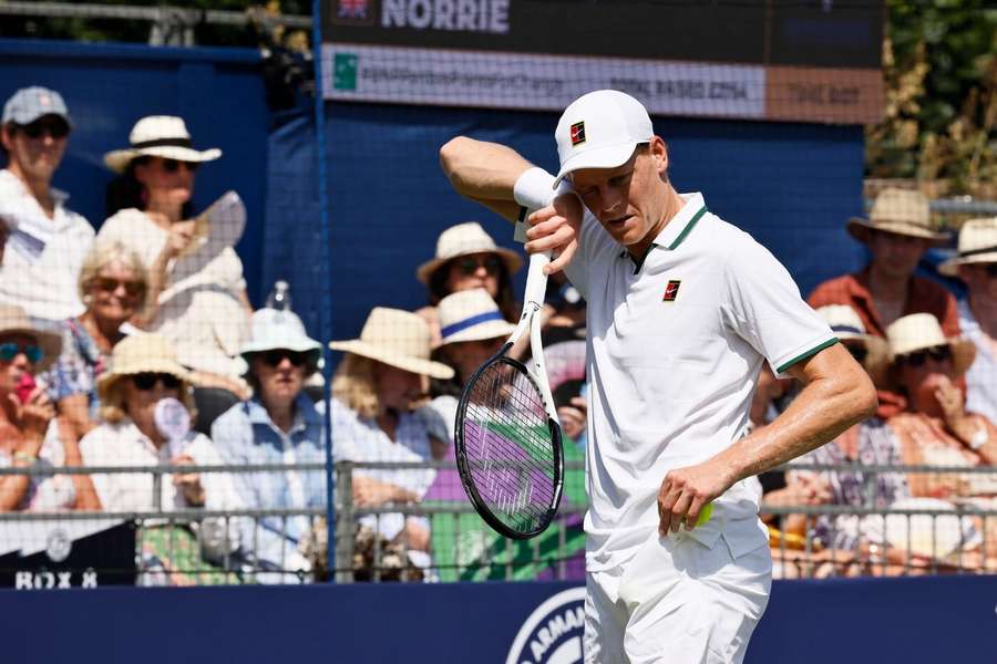 Sinner bude obhajovat wimbledonský titul.