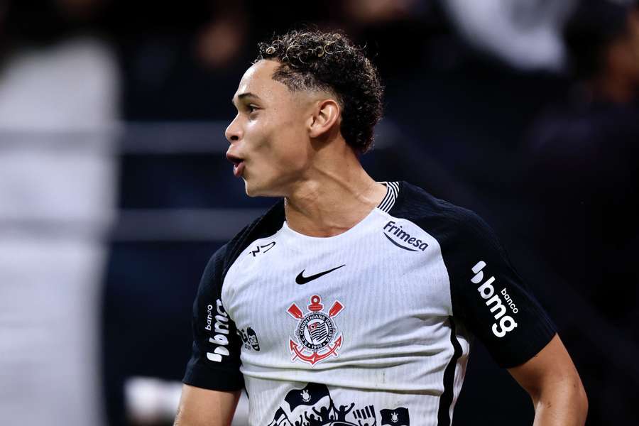 Dieguinho foi decisivo, com um gol e uma assistência na vitória do Corinthians sobre o Capivariano