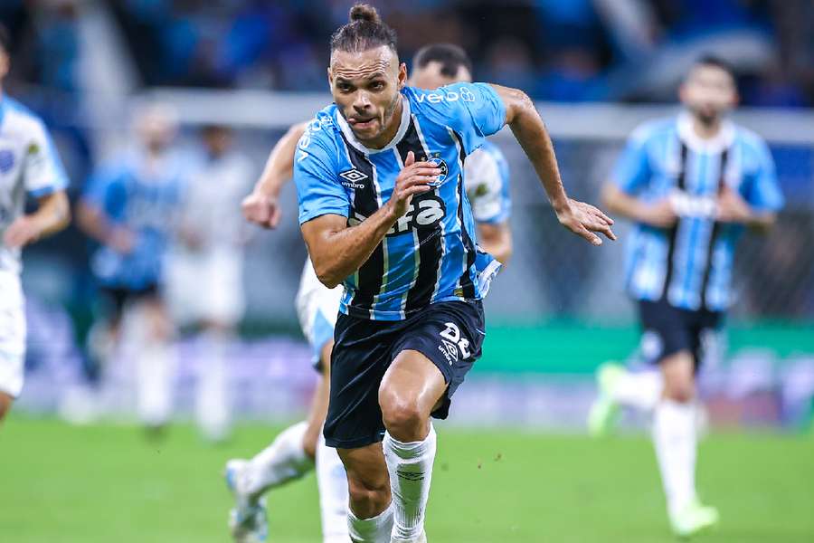 Braithwaite já marcou 10 gols em 23 jogos nesta temporada 