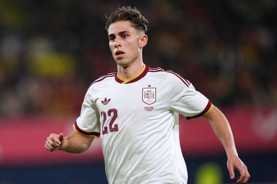 Fermín, durante el España-Serbia Fermín, durante el España-Serbia