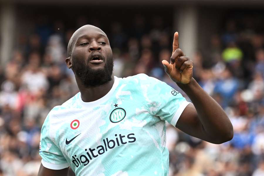 Un doublé de Lukaku et un but de Lautaro permettent à l'Inter de se relancer. 