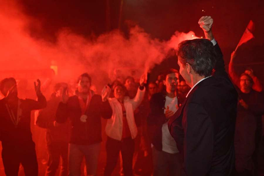 Noronha Lopes recebido em euforia em Santo Tirso Noronha Lopes recebido em euforia em Santo Tirso