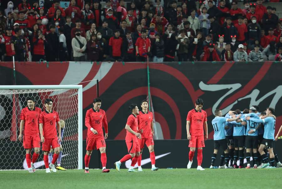 Uruguay bejubelt das 2:1 durch Vecino