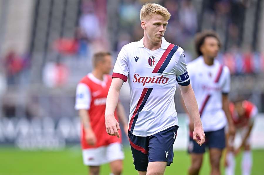 Jerdy Schouten speelde bij ADO, Telstar en Excelsior en op de foto in het shirt van Bologna