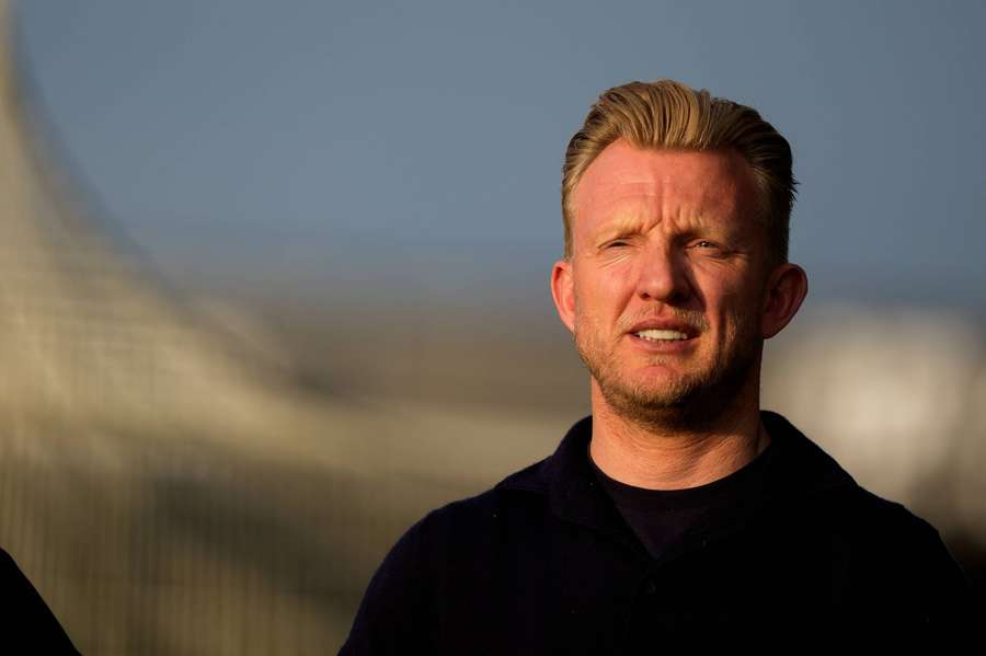Dirk Kuyt will join Fenerbahce as an assistant manager