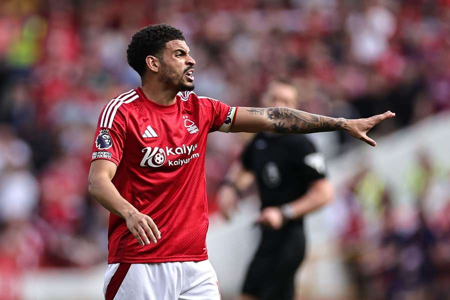 Tottenham medical today for Forest midfielder Gibbs-White