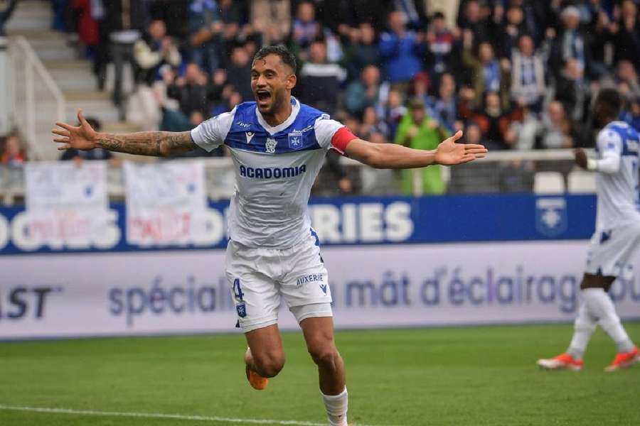 Auxerre a neuf orteils en Ligue 1.
