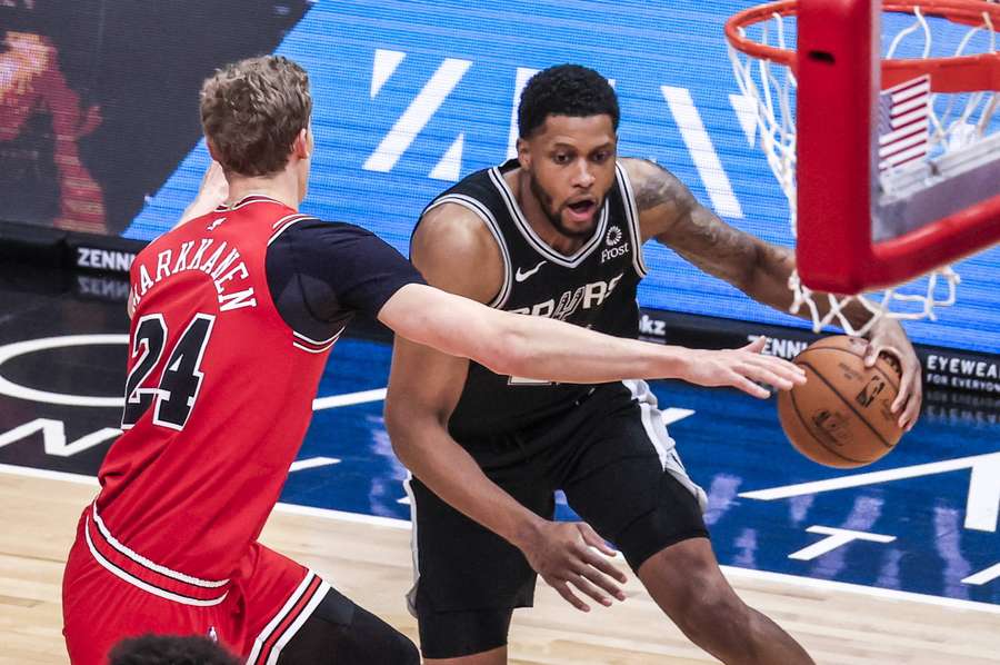 Liga NBA - dwukrotny mistrz świata Rudy Gay zakończył karierę