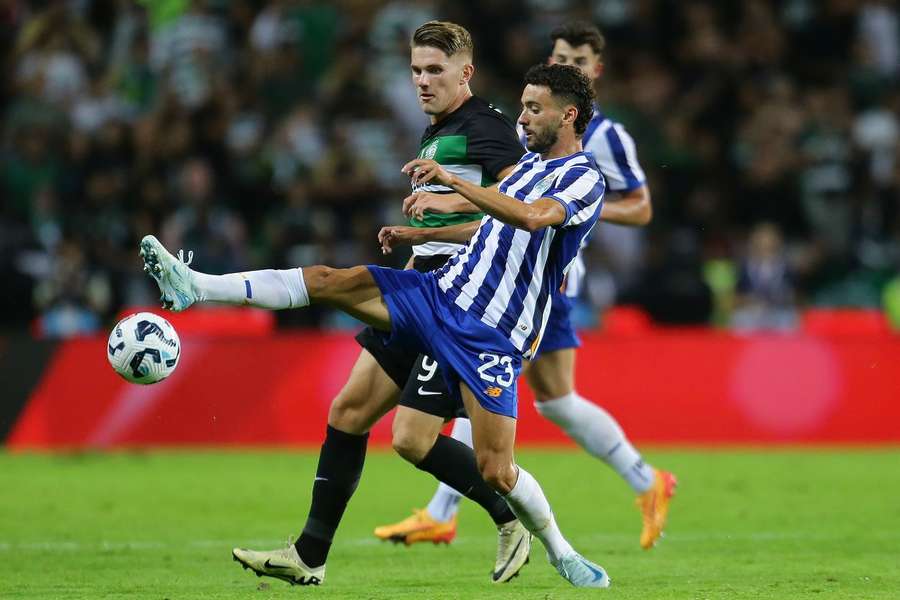 Sporting e FC Porto defrontaram-se na Supertaça
