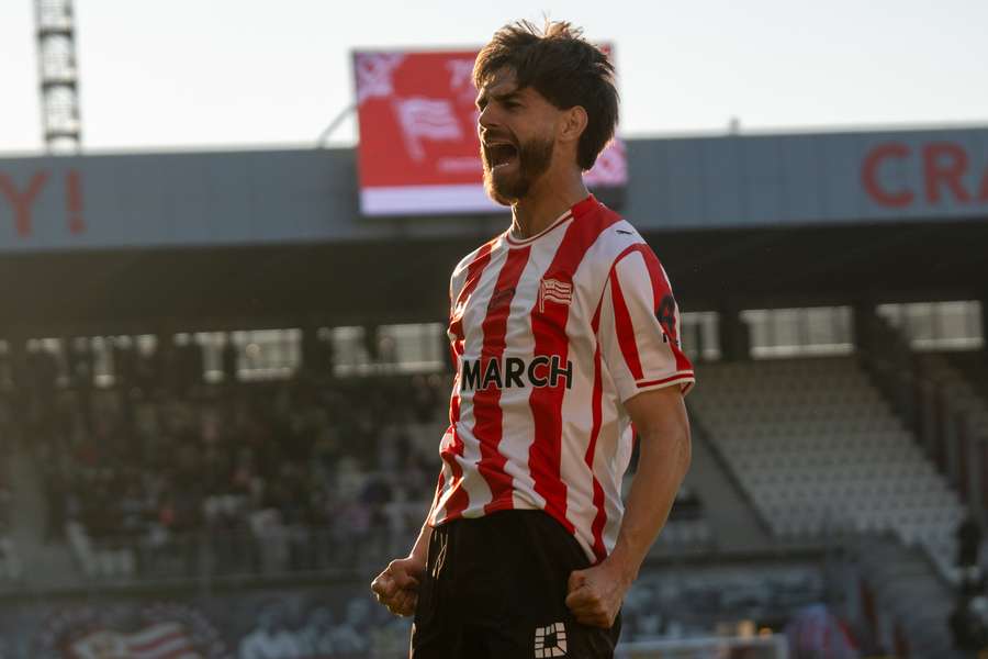 Niedziela z Ekstraklasą: Cracovia zyskała napastnika i od razu straciła, remis w meczu przyjaźni