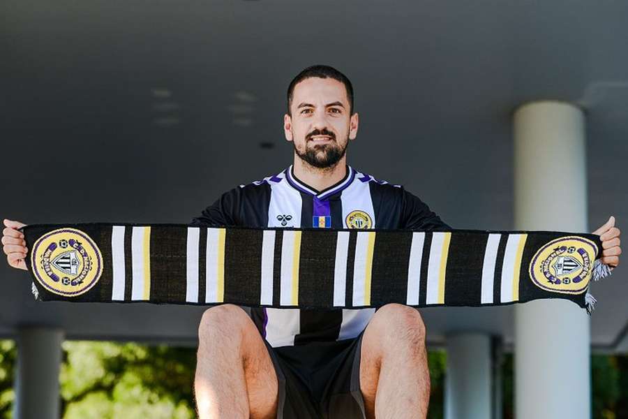 Bruno Costa tinha mais um ano de contrato