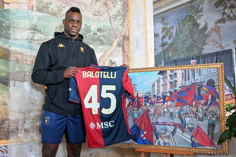 Mario Balotelli se vrací do Serie A.