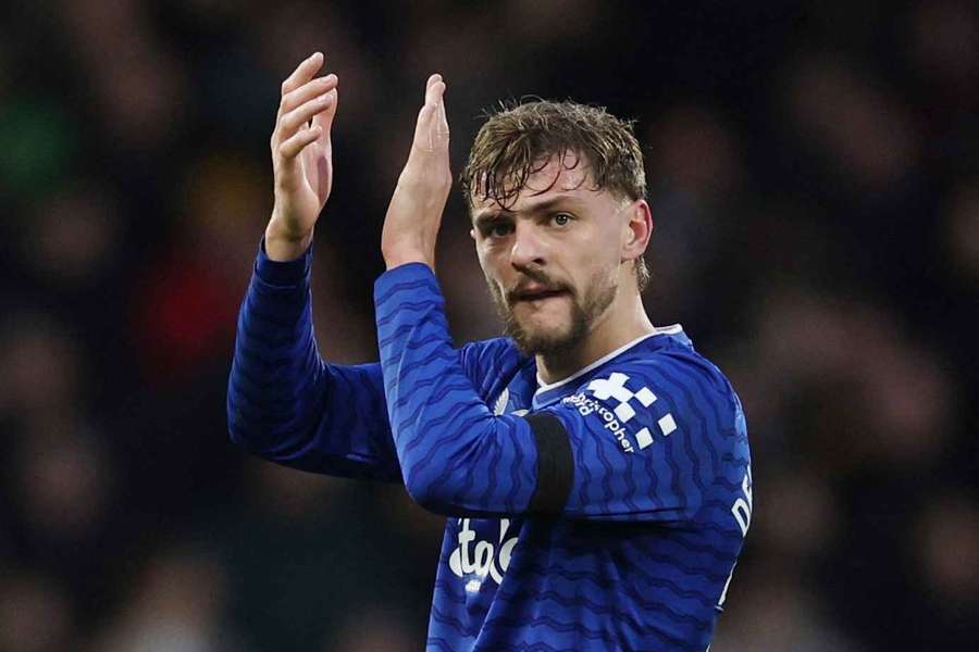 Everton midfielder Dewsbury-Hall: Moyes asked me about signing George Everton midfielder Dewsbury-Hall: Moyes asked me about signing George