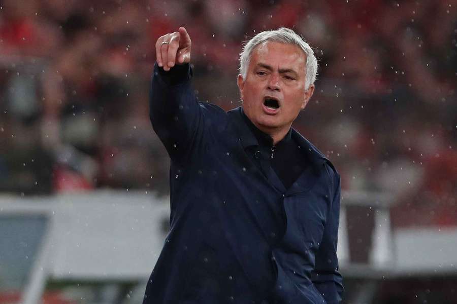 José Mourinho, treinador do Benfica