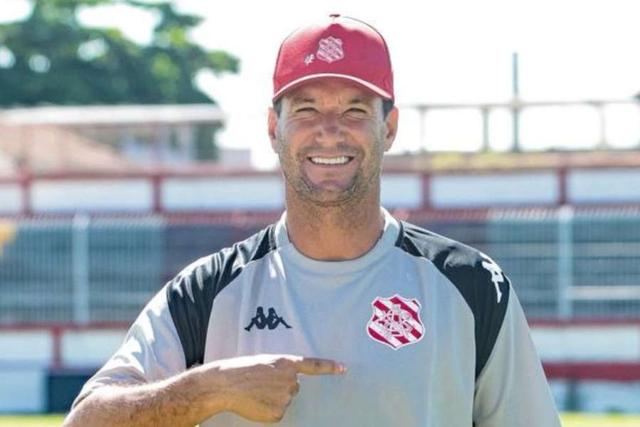 Thiago Neves é o novo técnico do Bangu Sub-20 Thiago Neves é o novo técnico do Bangu Sub-20