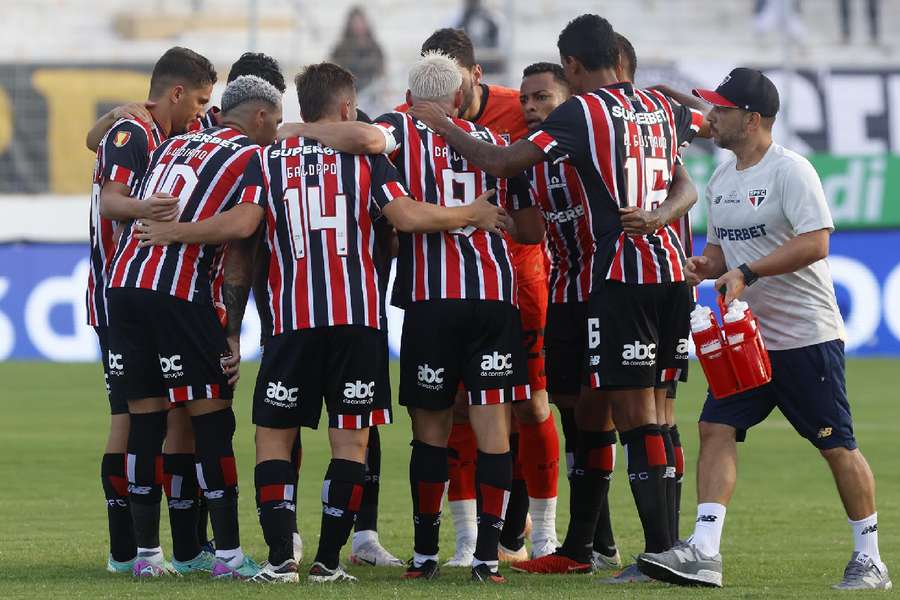 São Paulo agora terá que reabilitar-se no clássico contra o Santos