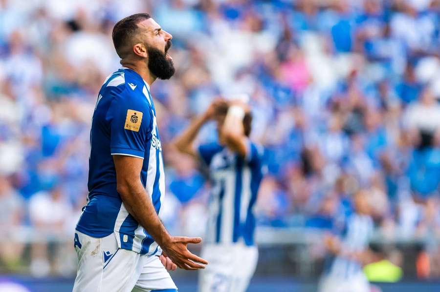 Lech Poznań mocno osłabiony w meczu z FC Thun. Ishak wypada z gry
