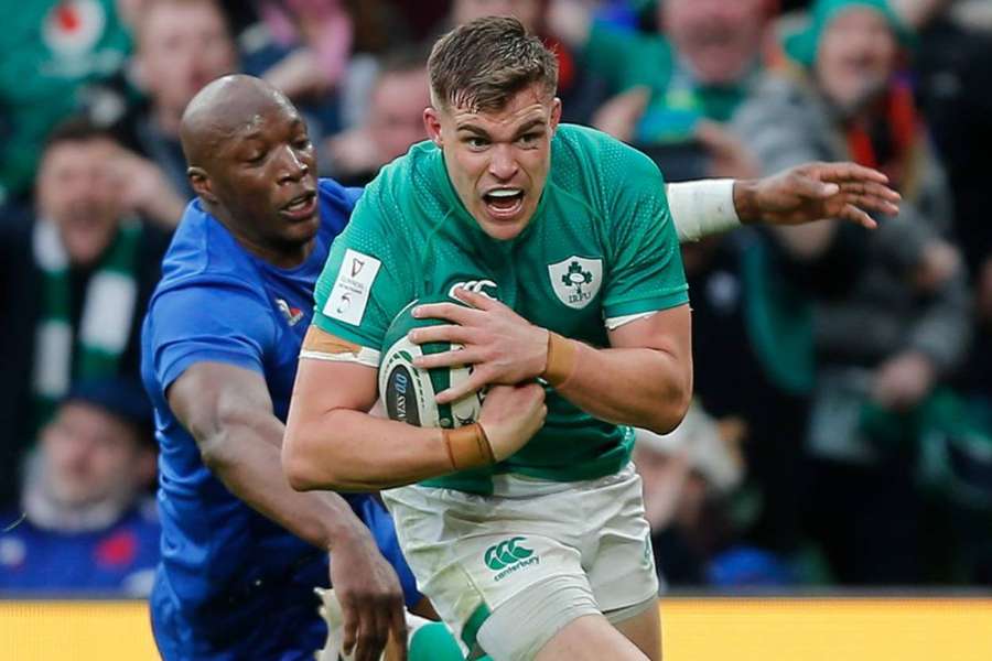 Garry Ringrose of Ireland runs in for a try against France