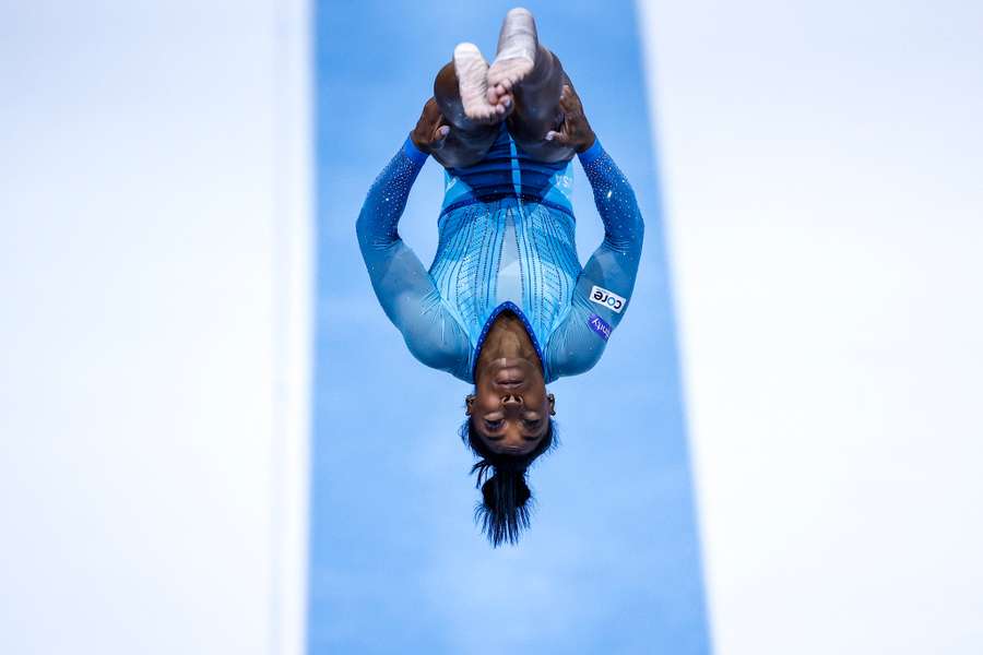 Biles executa o pique duplo de Yurchenko que receberá seu nome no Mundial