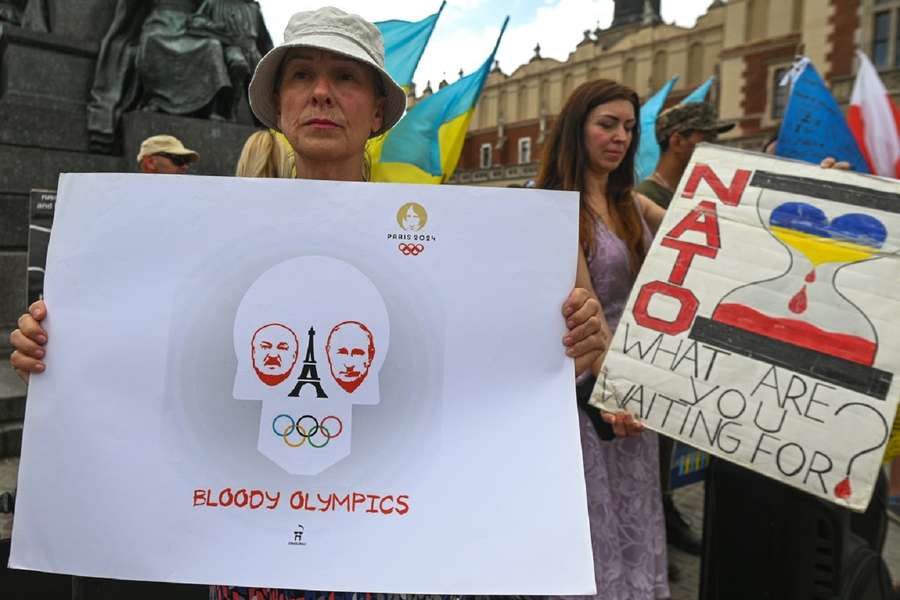 Protesten tegen deelname van Rusland aan de Olympische Spelen in Krakau, Polen