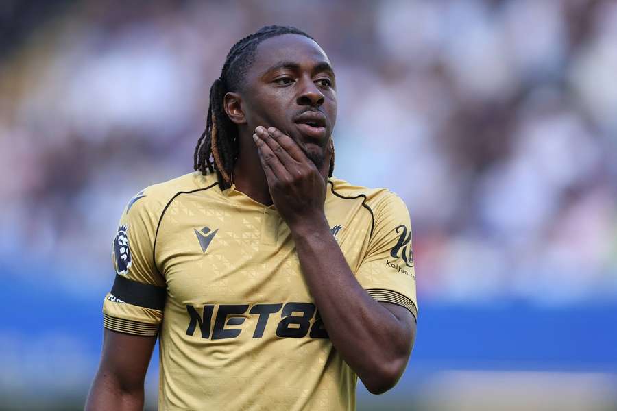 Parish confirms Palace will replace Eze: It's difficult to replace players like that... Parish confirms Palace will replace Eze: It's difficult to replace players like that...