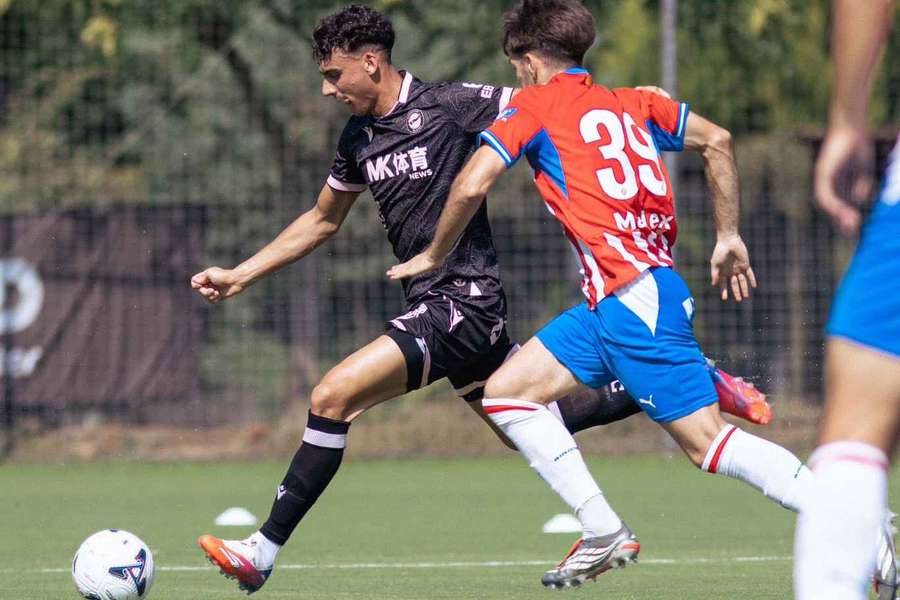 Un momento del amistoso entre el Alavés y el Girona Un momento del amistoso entre el Alavés y el Girona