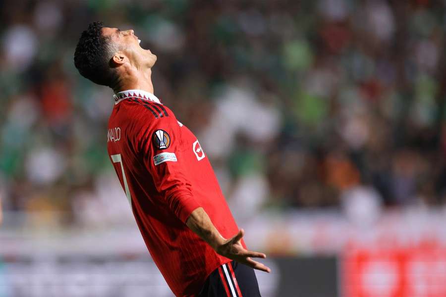 Cristiano Ronaldo vem encontrando dificuldades na atual temporada após uma janela de transferências de frustração