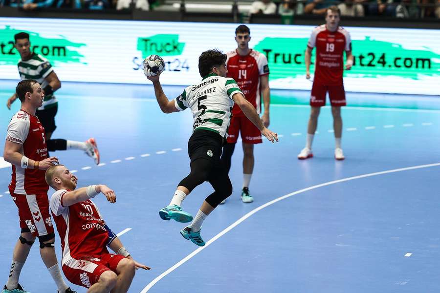 Sporting derrotou o Aalborg no Pavilhão João Rocha