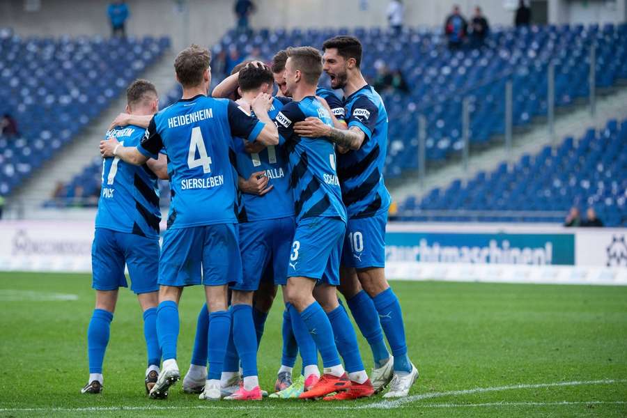 Heidenheim auf Aufstiegskurs nach 3:0 Sieg gegen Hannover