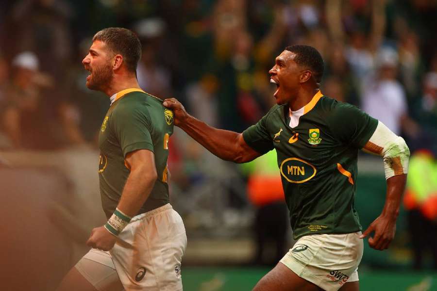 South Africa have made eight changes to their starting 15 for the second test with Australia