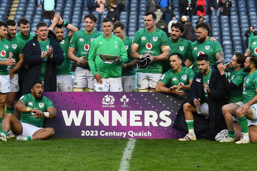 Irlanda se acerca al título en el Seis Naciones tras ganar 22-7 en Escocia