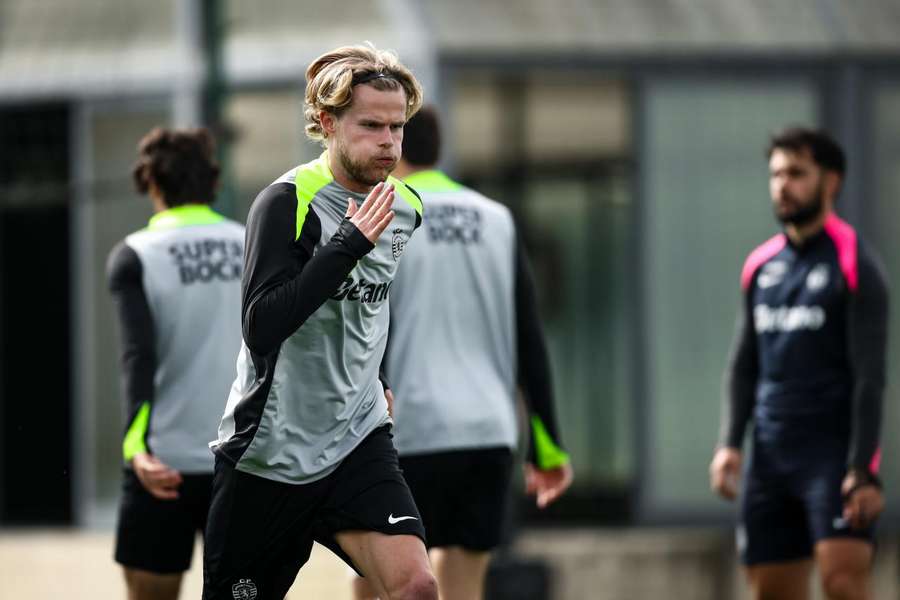 Morten Hjulmand no treino do Sporting