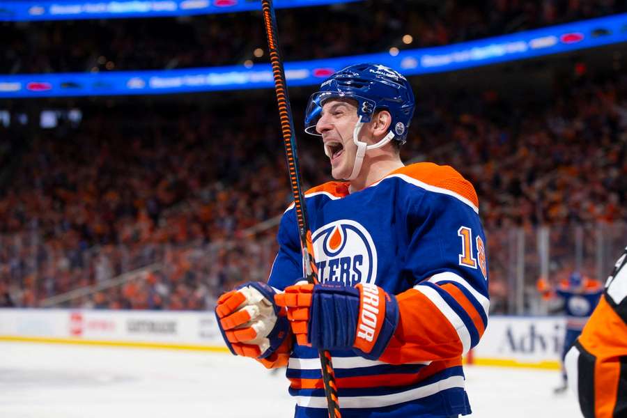 NHL round-up: Maple Leafs slår tilbage mens Oilers fik hattrick fra Zach Hyman