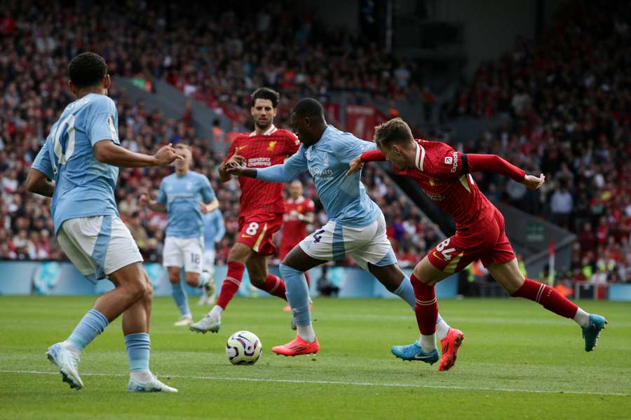 Nottingham Forest foi o único time que derrotou o Liverpool nesta Premier League Nottingham Forest foi o único time que derrotou o Liverpool nesta Premier League
