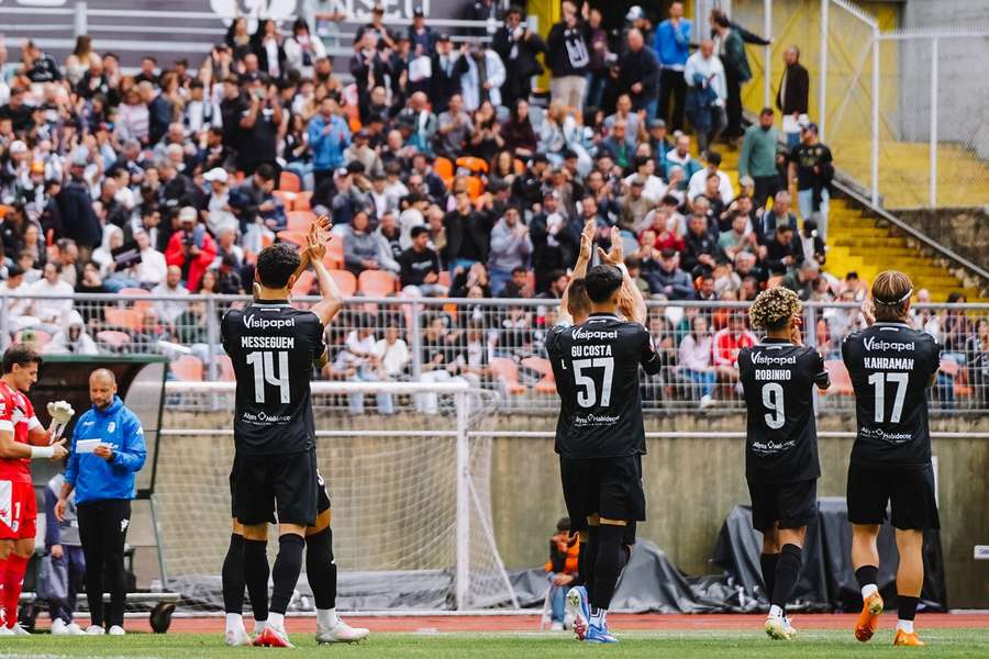 Académico de Viseu pode garantir subida à Liga Portugal