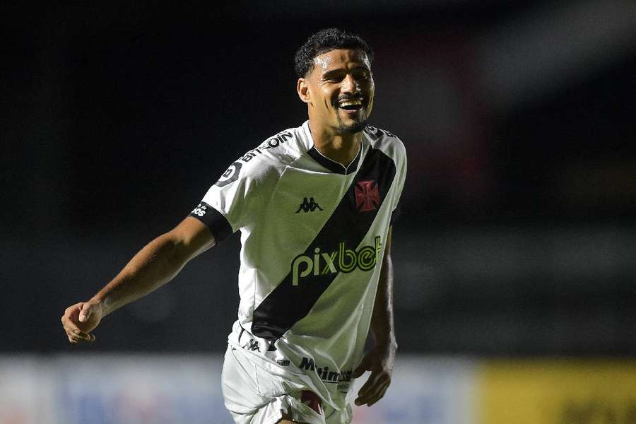 Gabriel Dias acabou sofrendo com lesões no Vasco da Gama