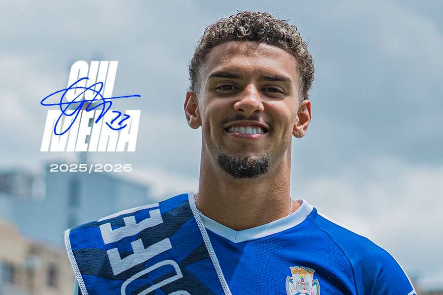 Gui Meira com as cores do Feirense