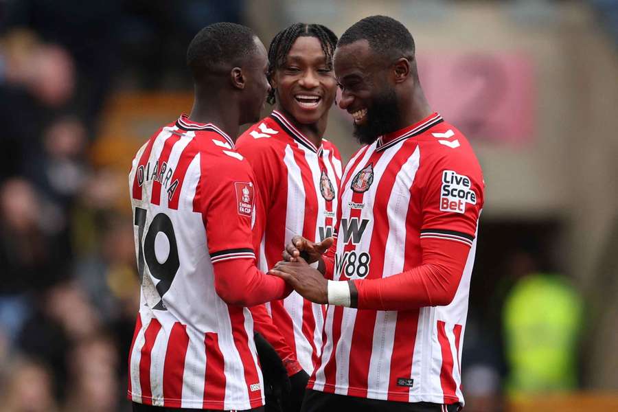 Le Bris insists result most important as Sunderland win at Oxford in Cup