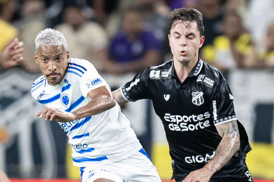 Ceará e Cruzeiro fizeram um bom jogo no Castelão Ceará e Cruzeiro fizeram um bom jogo no Castelão