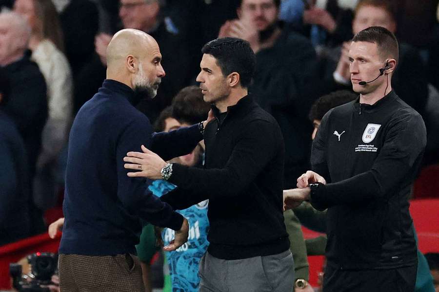 Arteta y Guardiola se saludan