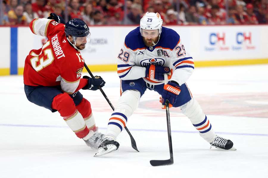 Leon Draisaitl konnte die deftige Niederlage seiner Edmonton Oilers in Florida nicht verhindern.