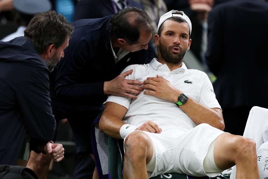 Grigor Dimitrov musel kvůli zranění skrečovat.