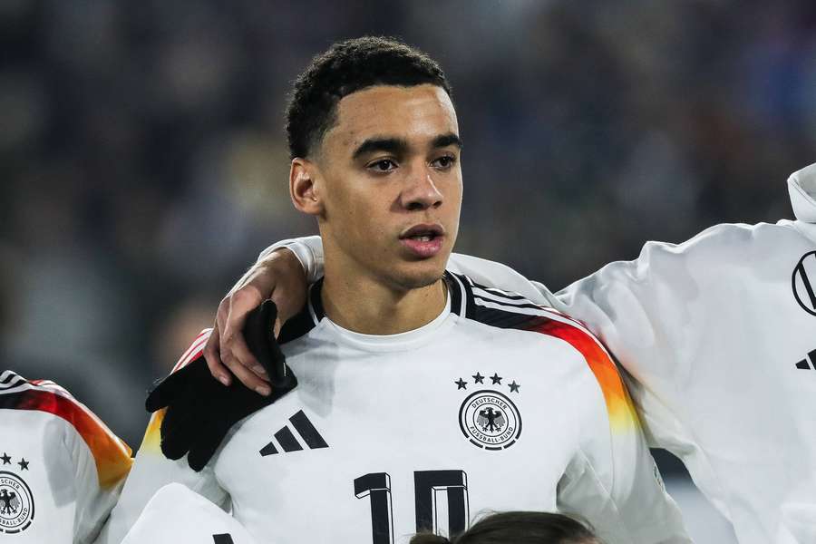 Jamal Musiala com a camisola da DFB.