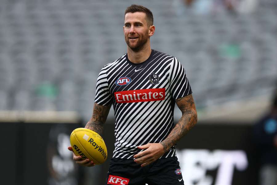 Collingwood defender Jeremy Howe has been named to return against Fremantle on Thursday night.